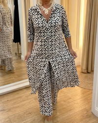 Laura | Button-Front Printed Set - Grey