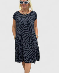 Calyviah | Comfortable Dress - Black