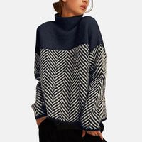 Eva | Structured Two-Tone Knit Sweater - Navy Blue