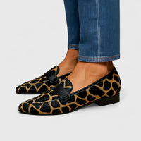 Kleirra | Timeless Loafers - Black and Gold