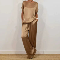 Rita™ Elegant Two-Piece Set | Flowing Blouse and Wide-Leg Pants - Camel